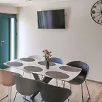 Perina Hiza By Interhome