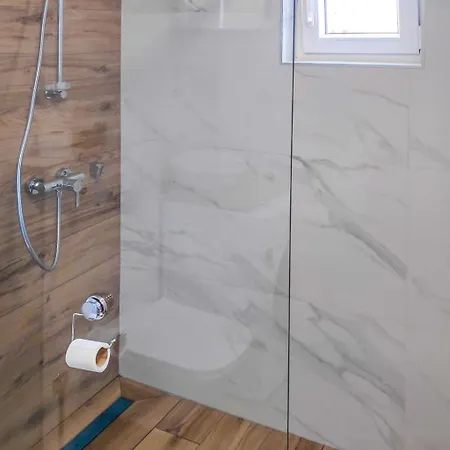 Vakantiehuis Perina Hiza By Interhome