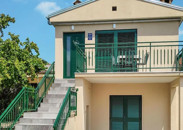 Perina Hiza By Interhome Feriehus